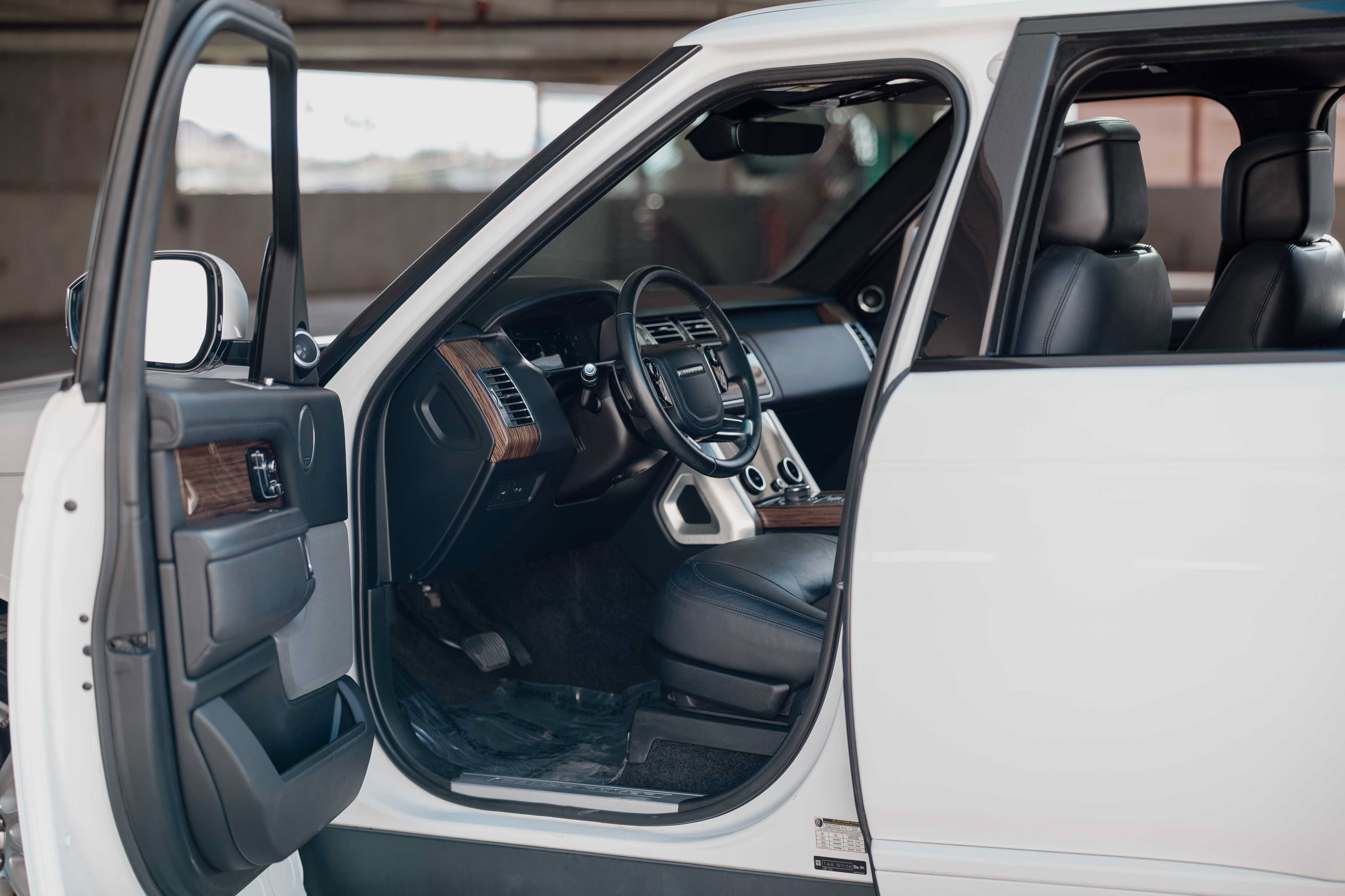 Used 2019 Land Rover Range Rover HSE AWD/4WD image 9
