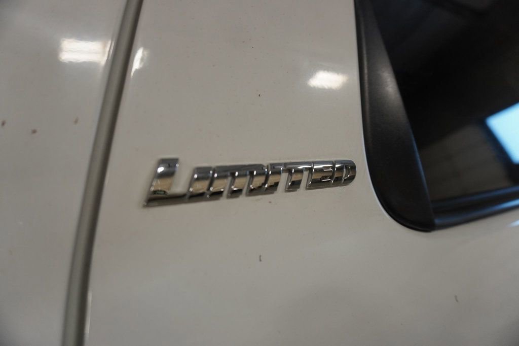 Used 2008 Toyota Sequoia Limited AWD/4WD image 5