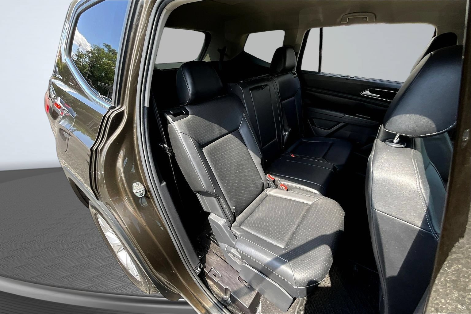 Used 2019 Volkswagen Atlas SE w/ Towing Package FWD image 21