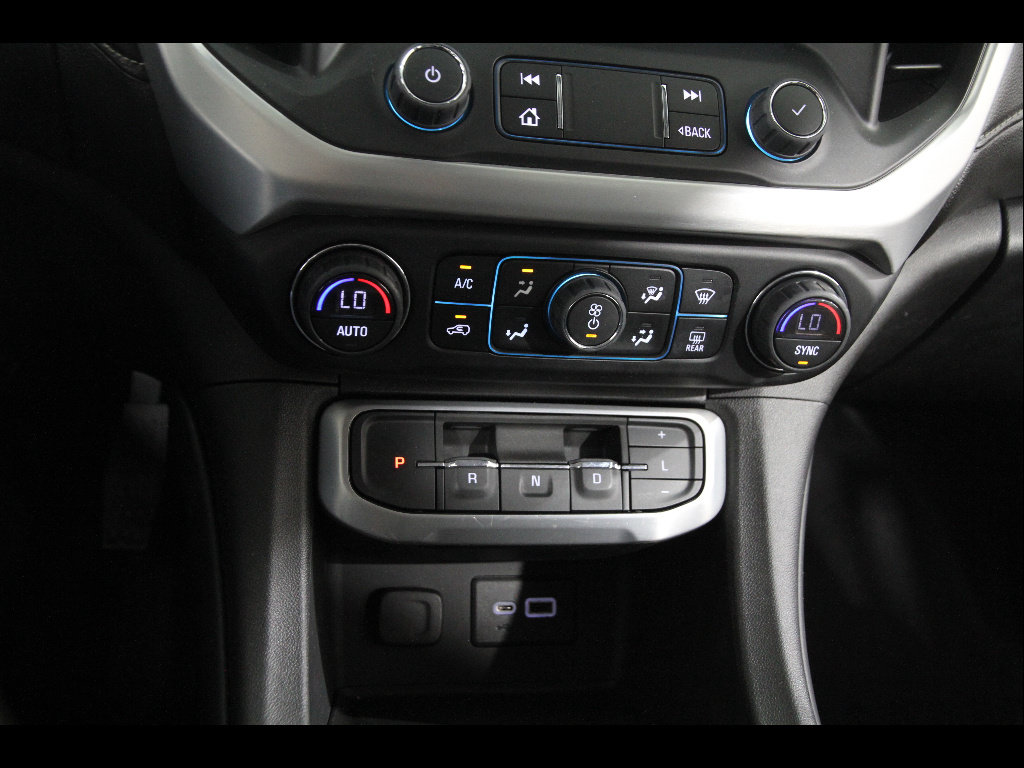 Certified 2022 GMC Acadia SLE FWD image 14