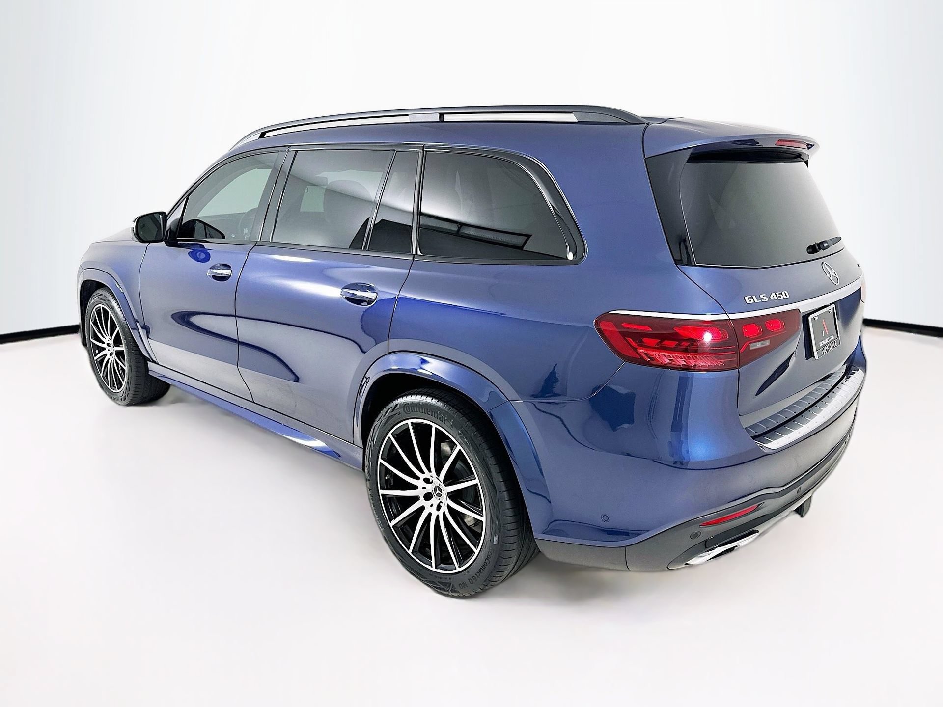 Used 2025 Mercedes-Benz GLS 450 4MATIC image 6