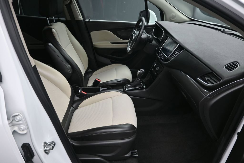 Used 2018 Buick Encore Preferred FWD image 34