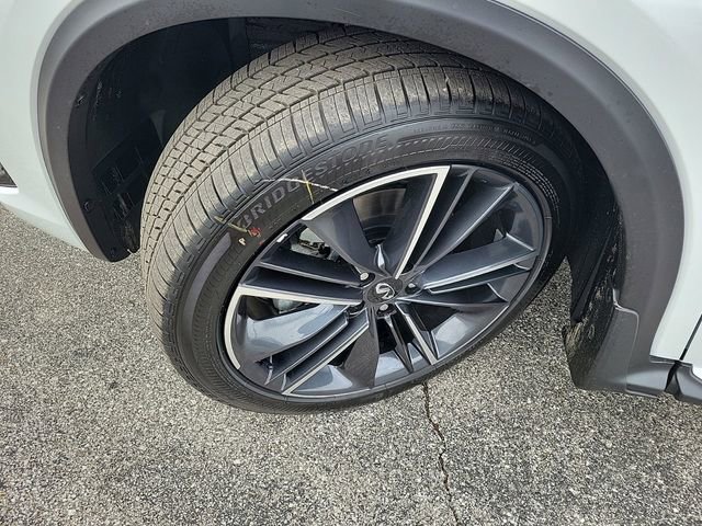 New 2025 INFINITI QX55 Essential image 11