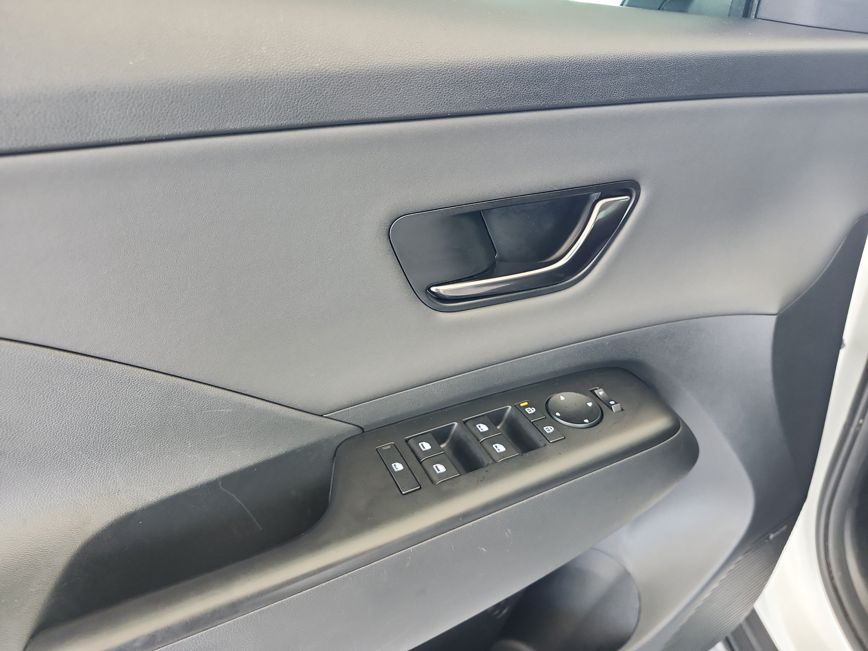 Used 2024 Hyundai Kona N Line FWD image 15