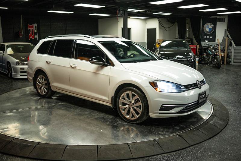 Used 2018 Volkswagen Golf SEL FWD image 5