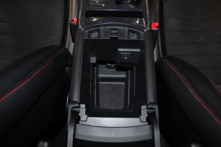 Used 2021 Ford Edge ST-Line image 30