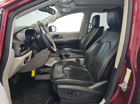 Used 2019 Chrysler Pacifica Limited FWD image 5