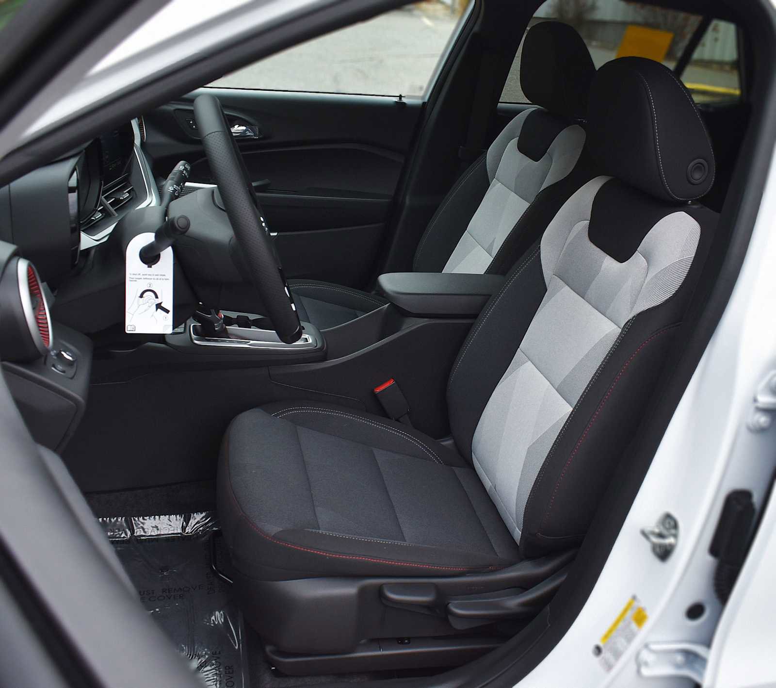 New 2026 Chevrolet Trax RS w/ Driver Confidence Package image 9