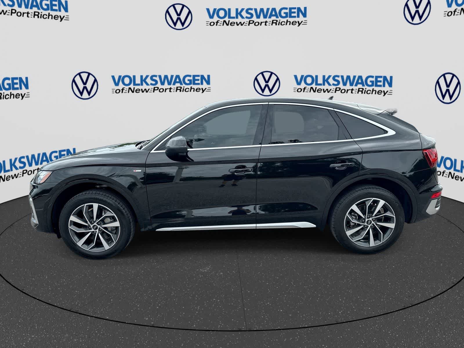 Used 2023 Audi Q5 2.0T Prestige w/ Prestige Package AWD/4WD image 11