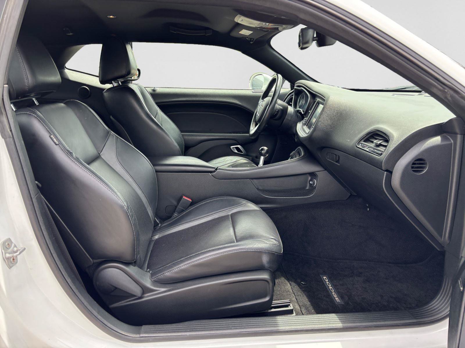 Used 2015 Dodge Challenger R/T Plus RWD image 15