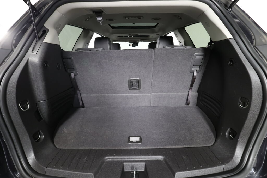 Used 2014 Chevrolet Traverse LTZ w/ LPO, 'HIT The Road' Package FWD image 18