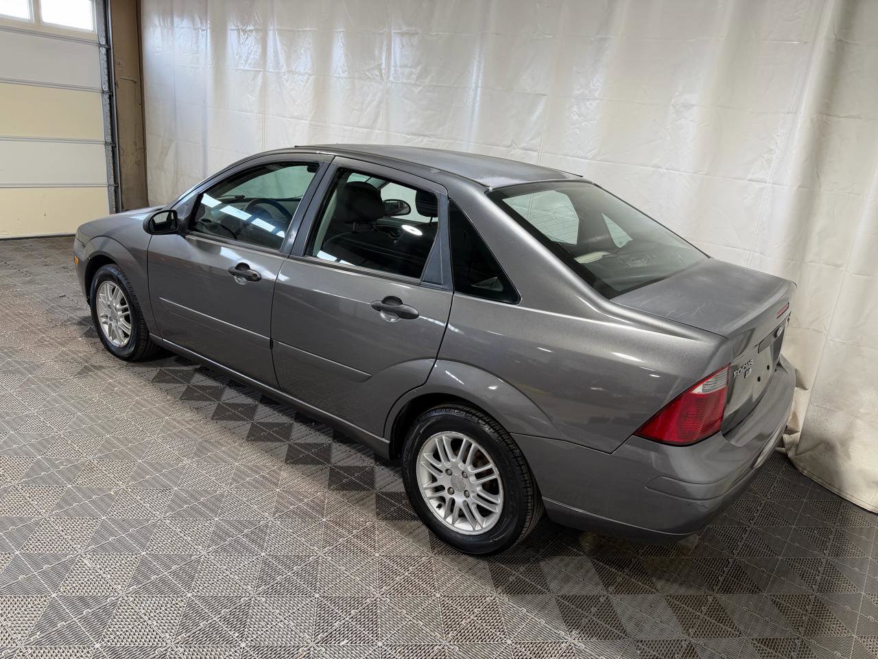 Used 2006 Ford Focus SES image 4