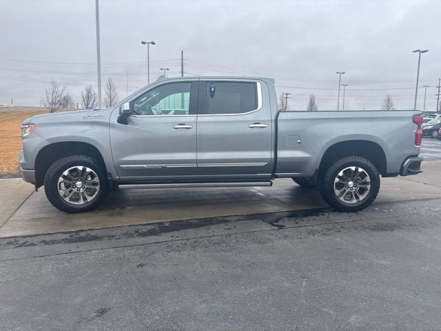 Used 2025 Chevrolet Silverado 1500 High Country w/ Technology Package image 6