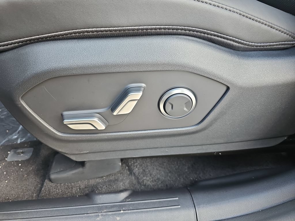 New 2026 Hyundai Santa Fe SEL w/ Tow & Go Package FWD image 30