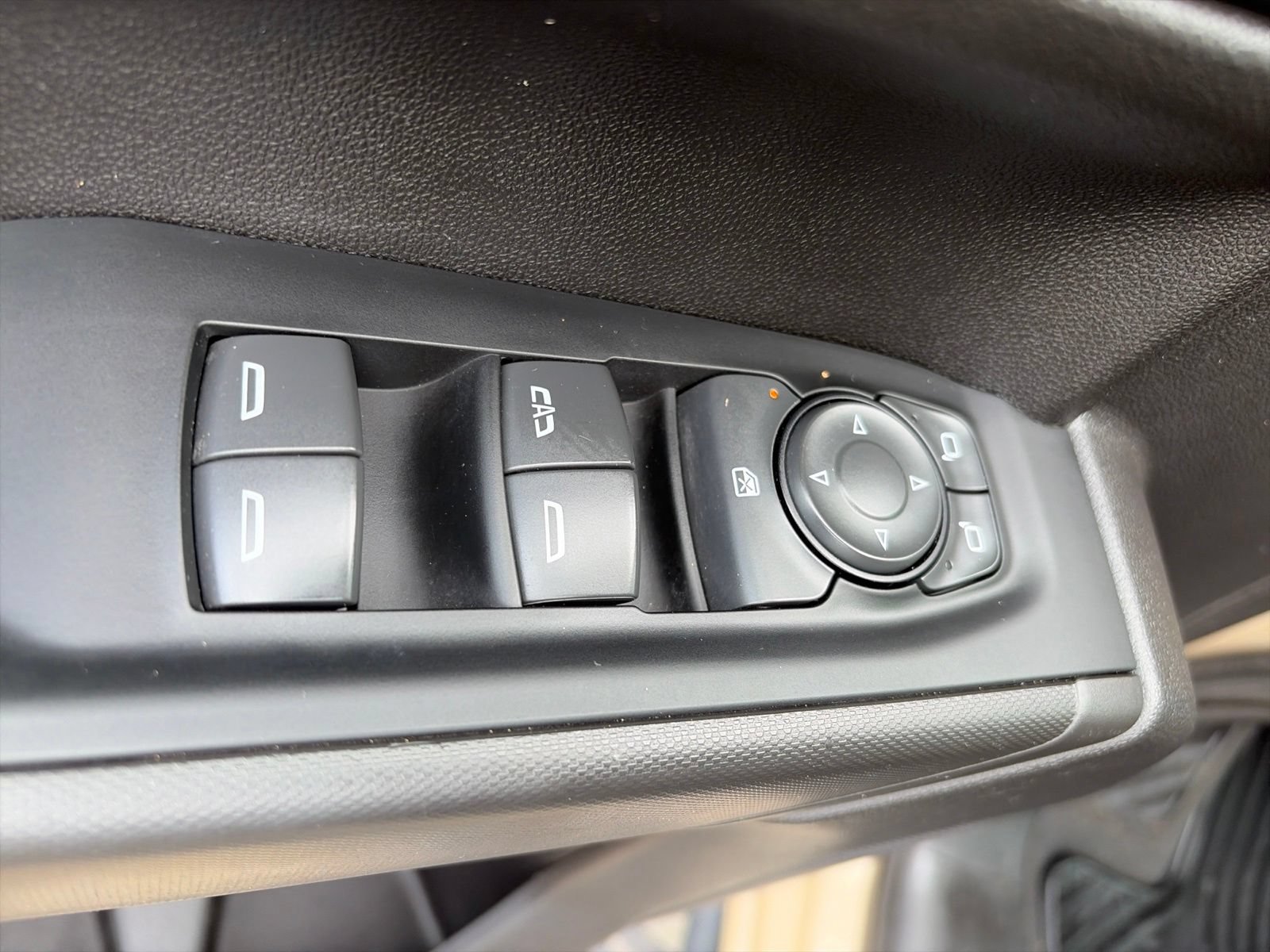 Used 2022 Chevrolet Silverado 1500 Custom Trail Boss w/ LPO, Dark Essentials Package AWD/4WD image 14