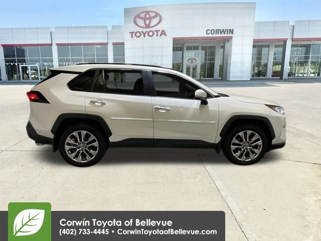 Used 2021 Toyota RAV4 Limited image 11