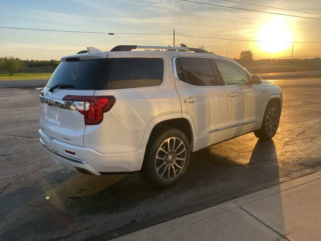 Used 2022 GMC Acadia Denali w/ Denali Ultimate Package AWD/4WD image 3