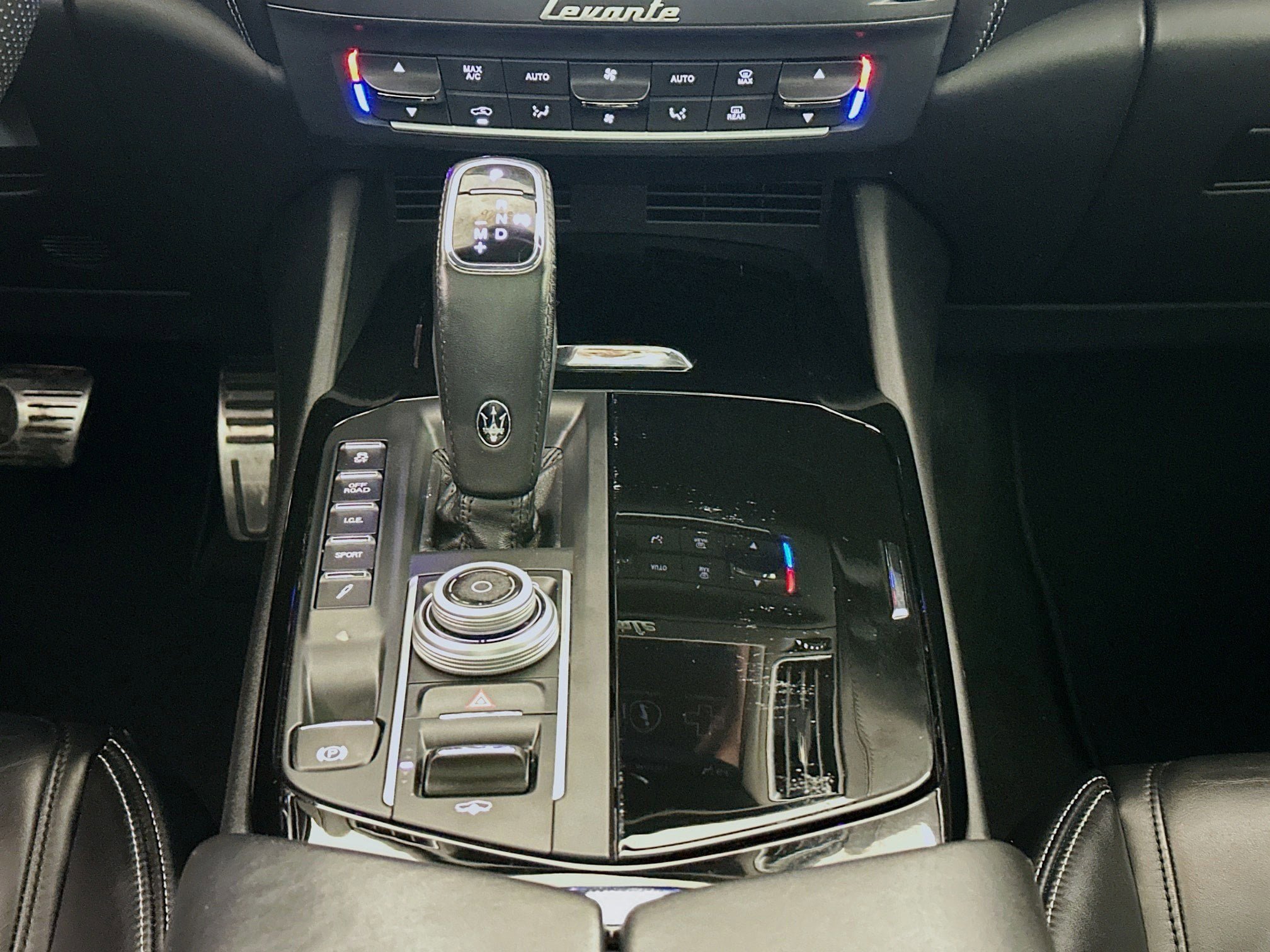 Used 2019 Maserati Levante GranSport AWD/4WD image 14