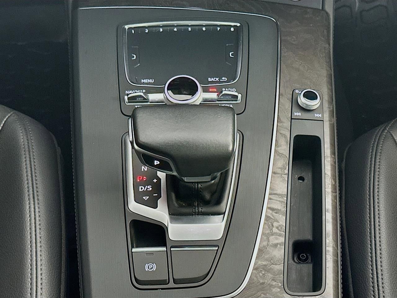 Used 2019 Audi Q5 2.0T Premium Plus w/ Premium Plus Package AWD/4WD image 19