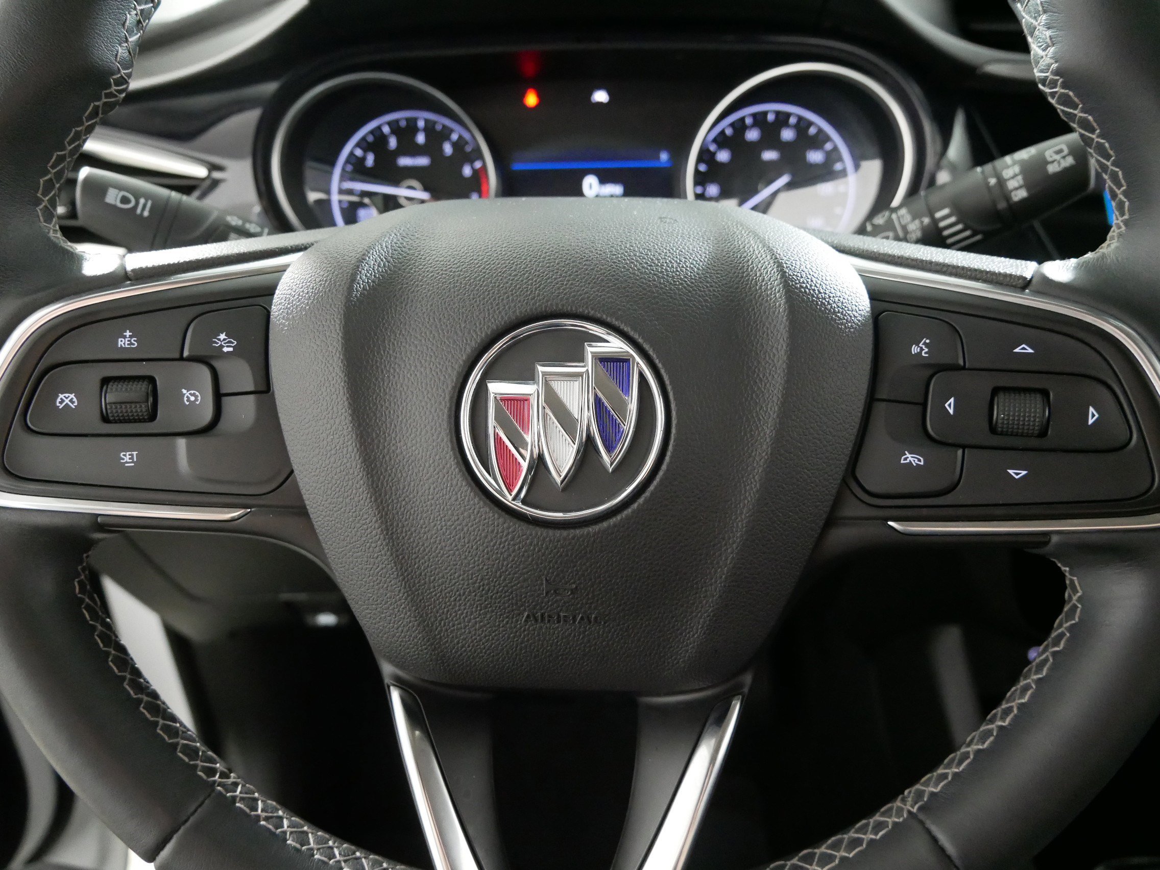 Certified 2022 Buick Encore GX Select w/ Safety Package II image 25