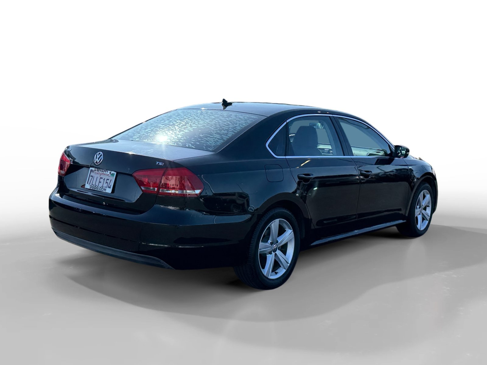 Used 2014 Volkswagen Passat 1.8T Wolfsburg Edition FWD image 5