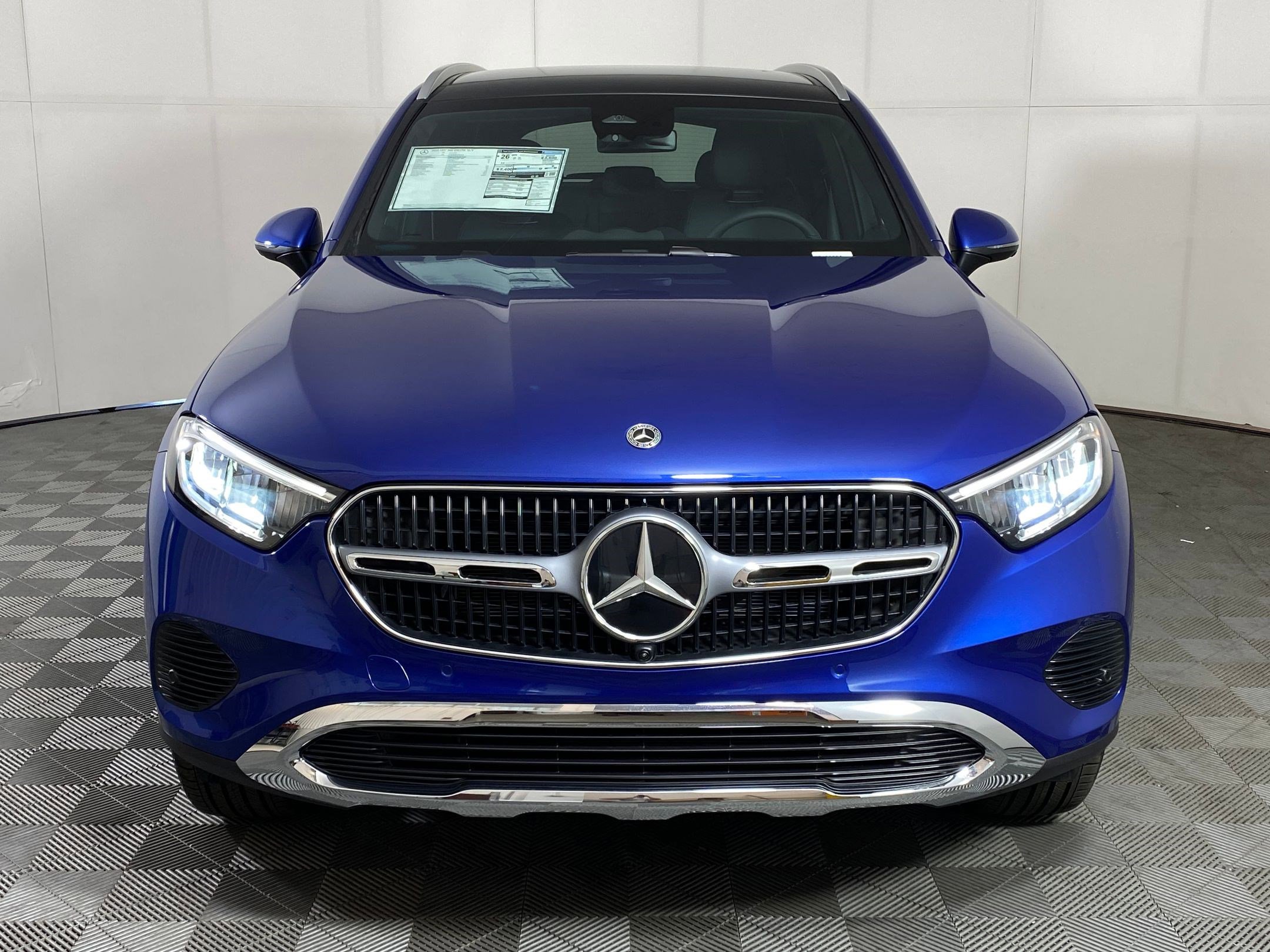 Used 2026 Mercedes-Benz GLC 300 4MATIC image 5