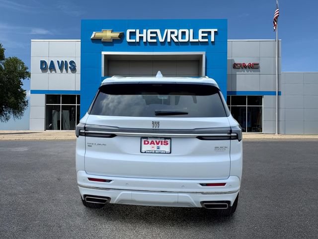 Used 2026 Buick Enclave Avenir w/ Super Cruise Package AWD/4WD image 4