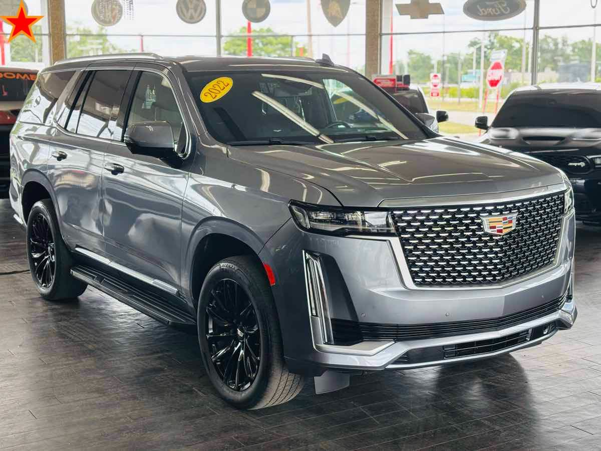 Used 2022 Cadillac Escalade Luxury AWD/4WD image 1