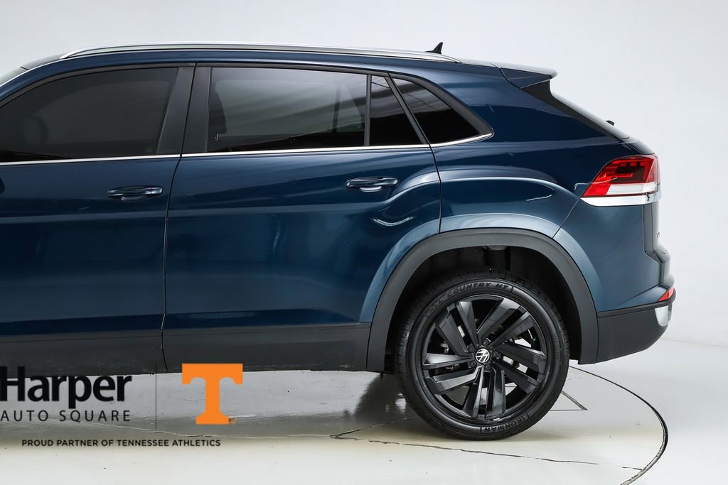 Used 2023 Volkswagen Atlas Cross Sport SE w/ Panoramic Sunroof Package FWD image 43