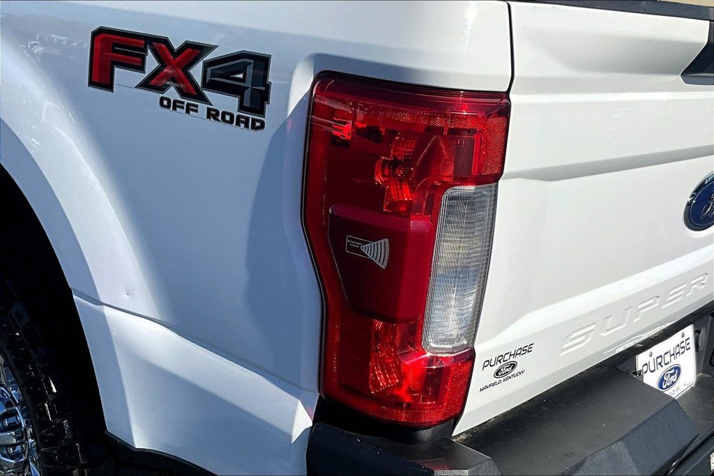 Used 2017 Ford F250 XLT w/ XLT Premium Package AWD/4WD image 25