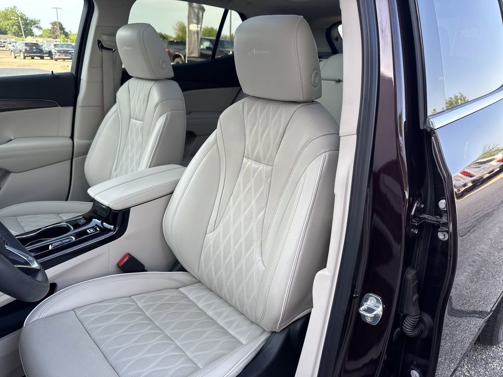 Certified 2023 Buick Envision Avenir AWD/4WD image 19