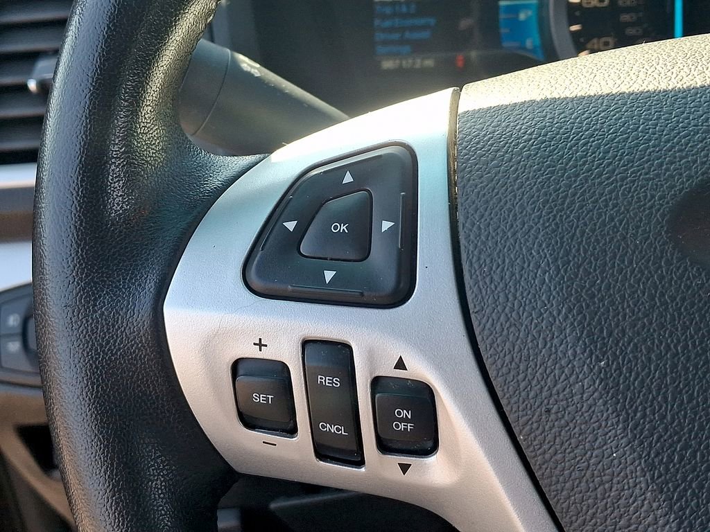 Used 2015 Ford Explorer XLT w/ Equipment Group 202B image 20