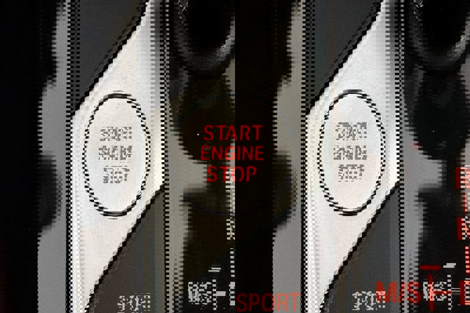 Used 2025 BMW X4 M40i image 23