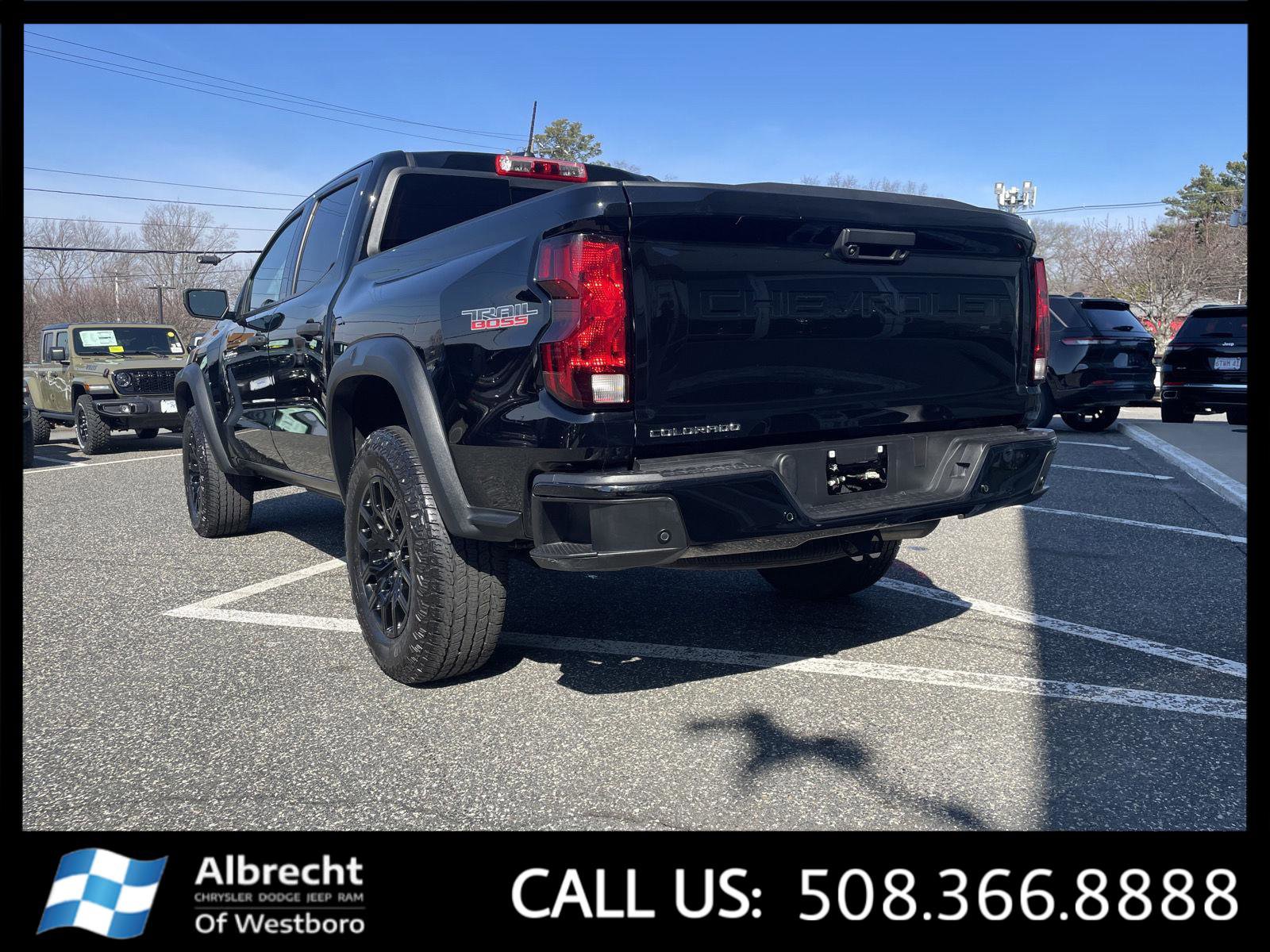 Used 2023 Chevrolet Colorado Trail Boss image 3
