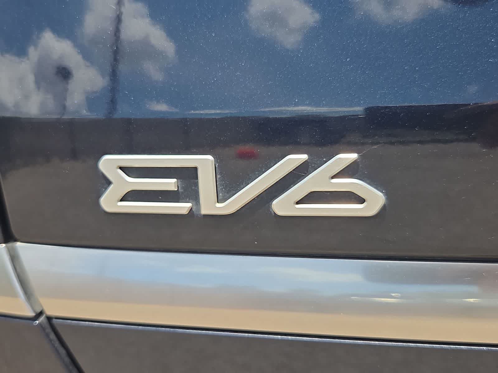 Used 2023 Kia EV6 Wind w/ Wind Technology Package AWD/4WD image 12
