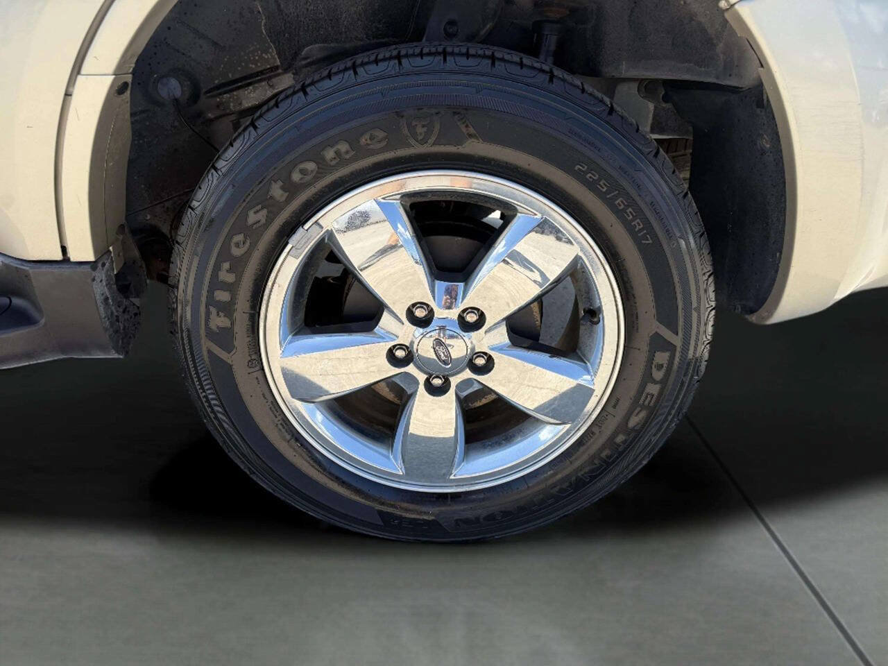 Used 2010 Ford Escape Limited AWD/4WD image 21