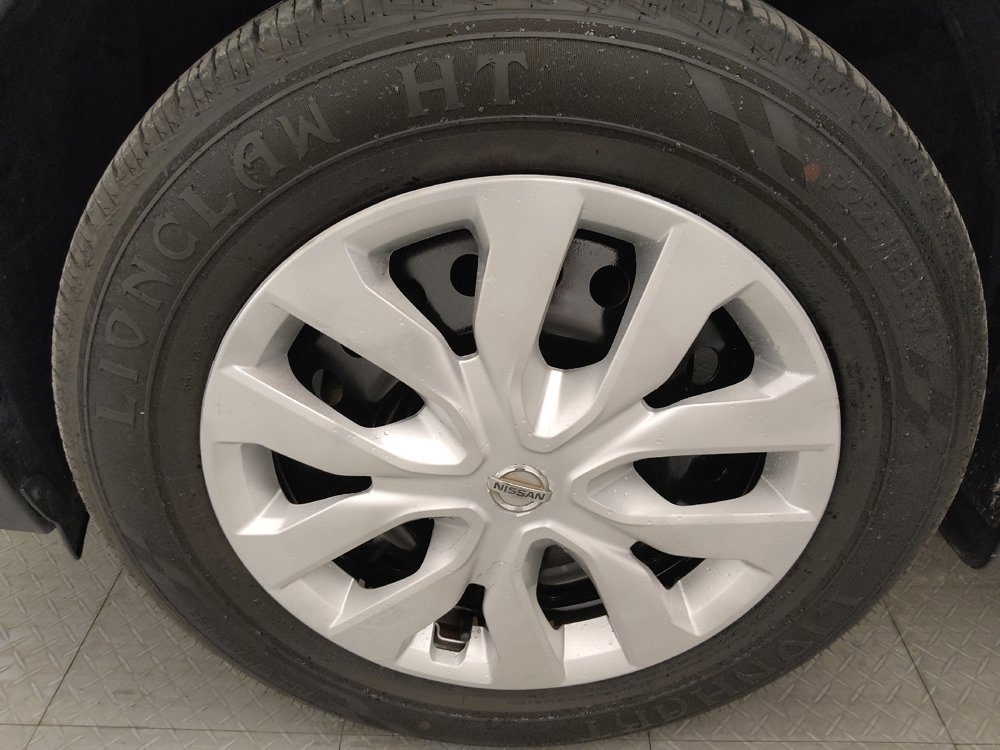 Used 2018 Nissan Rogue S FWD image 31