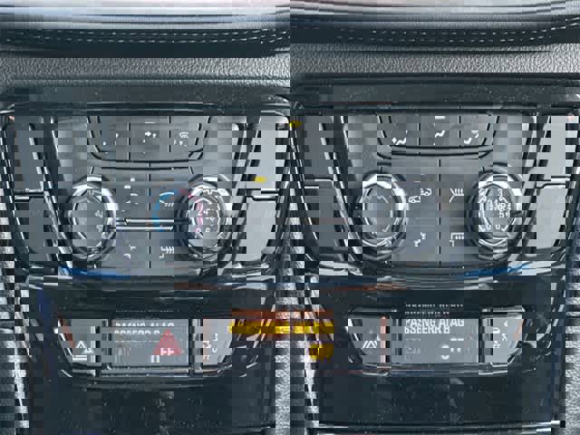 Used 2021 Buick Encore Preferred image 13