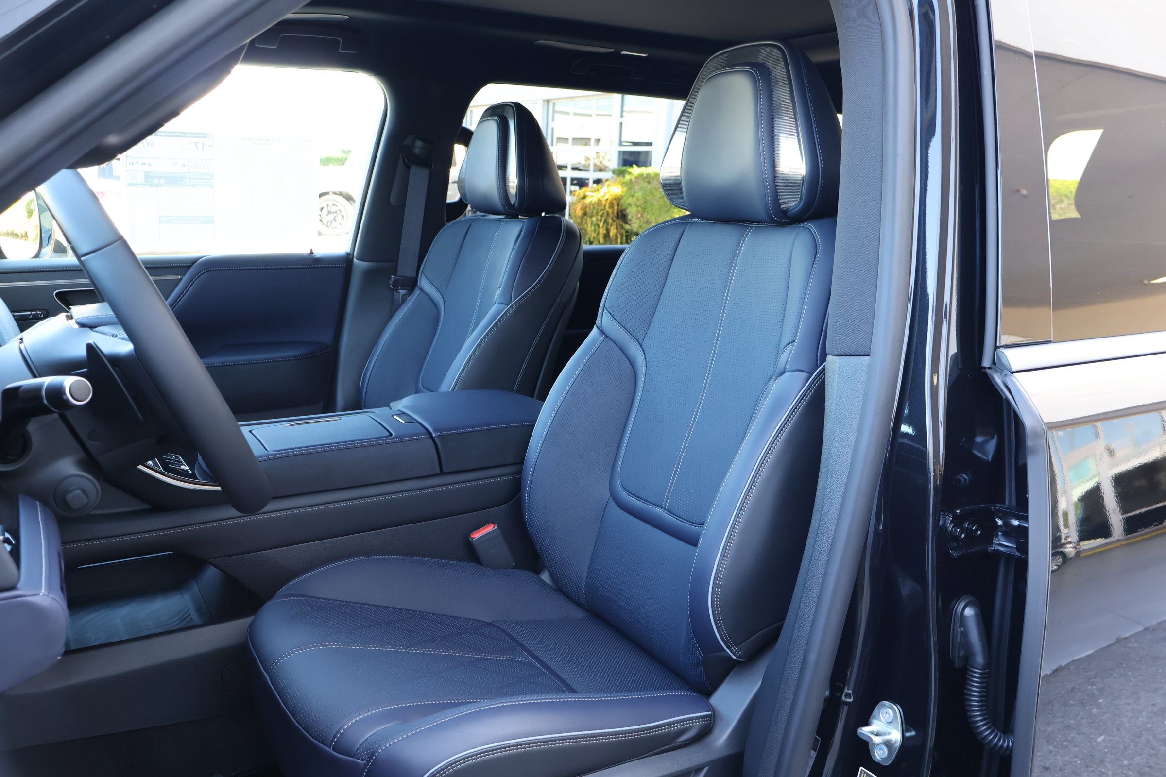 New 2026 INFINITI QX80 4WD image 13