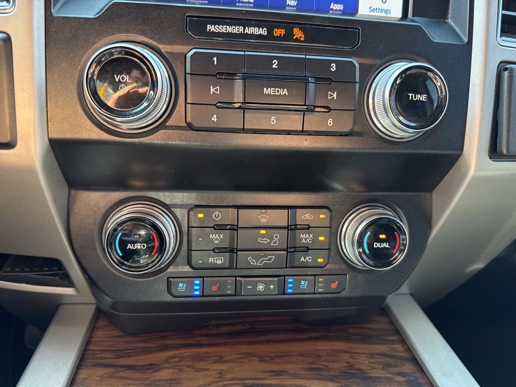 Used 2020 Ford F150 Lariat w/ Equipment Group 502A Luxury AWD/4WD image 38