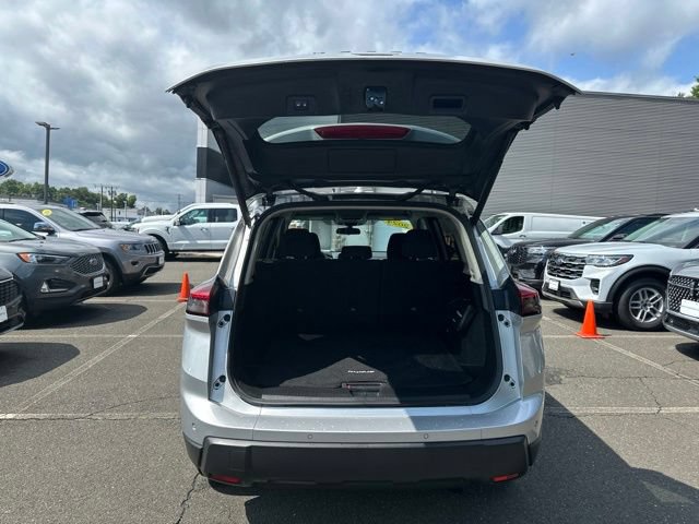 Used 2024 Nissan Rogue SV AWD/4WD image 31