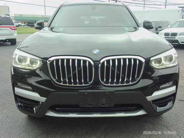 Used 2018 BMW X3 xDrive30i AWD/4WD image 2