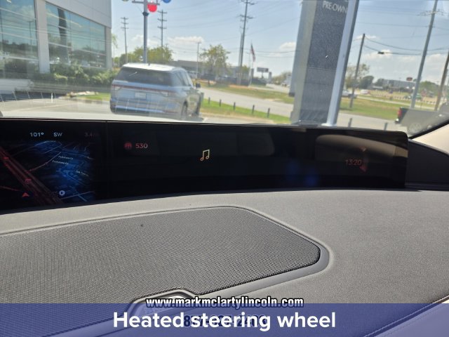 New 2027 Lincoln Navigator Premiere AWD/4WD image 25