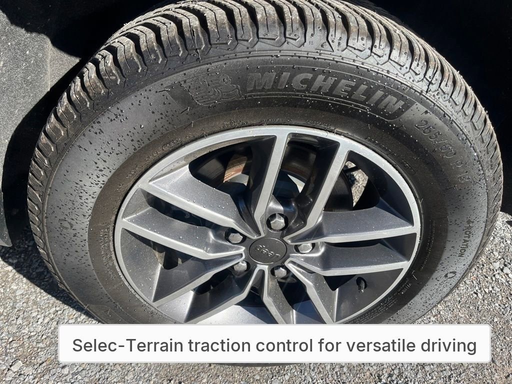 Used 2020 Jeep Grand Cherokee Limited AWD/4WD image 27