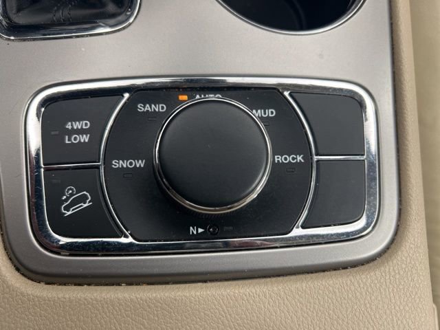 Used 2021 Jeep Grand Cherokee Limited AWD/4WD image 26