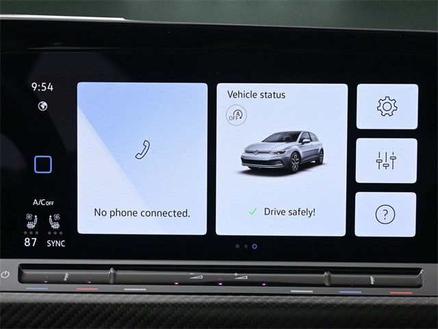 Used 2024 Volkswagen Golf R image 34