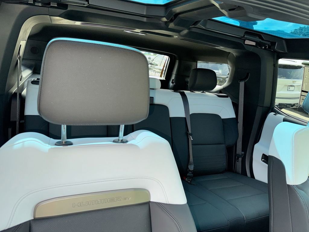 Used 2024 GMC Hummer EV 3X w/ Omega Edition AWD/4WD image 34