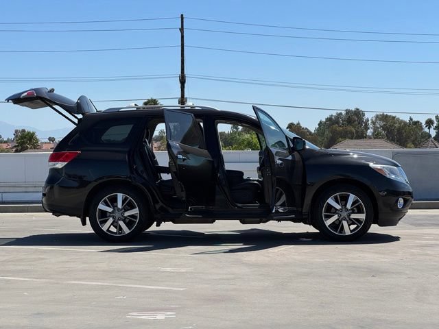 Used 2016 Nissan Pathfinder Platinum AWD/4WD image 32