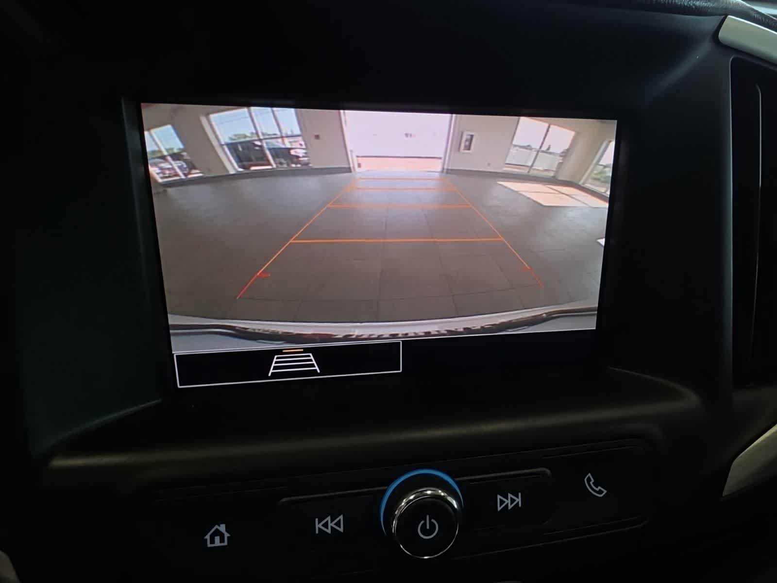 Used 2022 GMC Terrain SLE FWD image 29