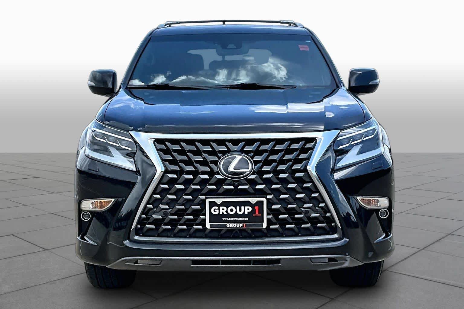 Used 2023 Lexus GX 460 Luxury w/ Accessory Package AWD/4WD image 4